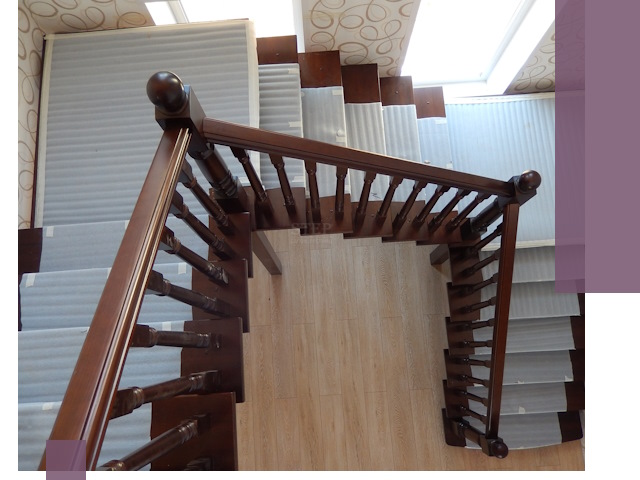 П-образные лестницы под ключ в Устях-Лабинске — изготовление и монтаж