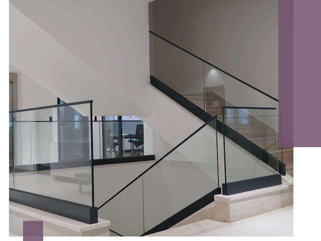 Стеклянные перила премиум-класса с установкой в Устях-Лабинске