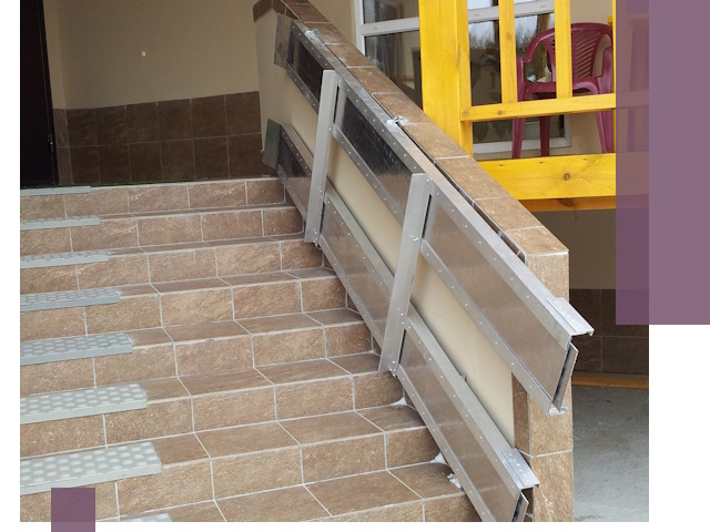 Откидные пандусы под ключ в Устях-Лабинске — монтаж и демонтаж