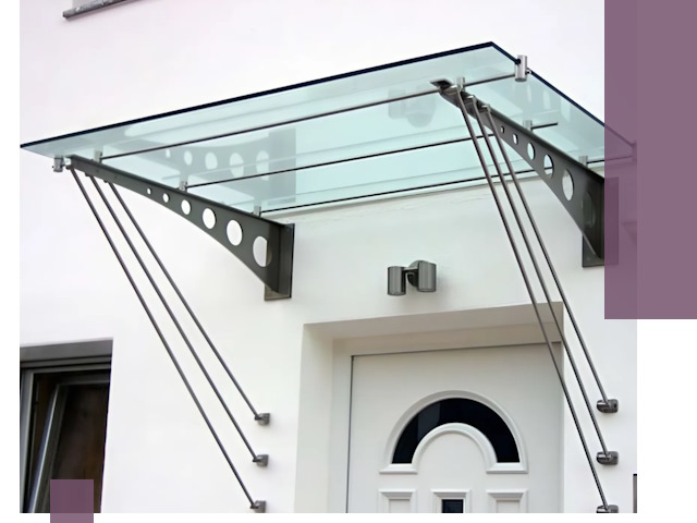 Козырьки над входом под ключ в Устях-Лабинске — изготовление и монтаж