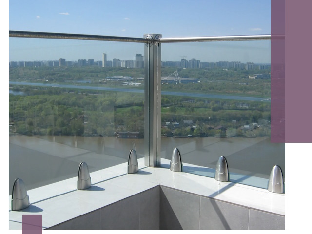 Стеклянные парапеты премиум класса в Устях-Лабинске для домов и бизнесов