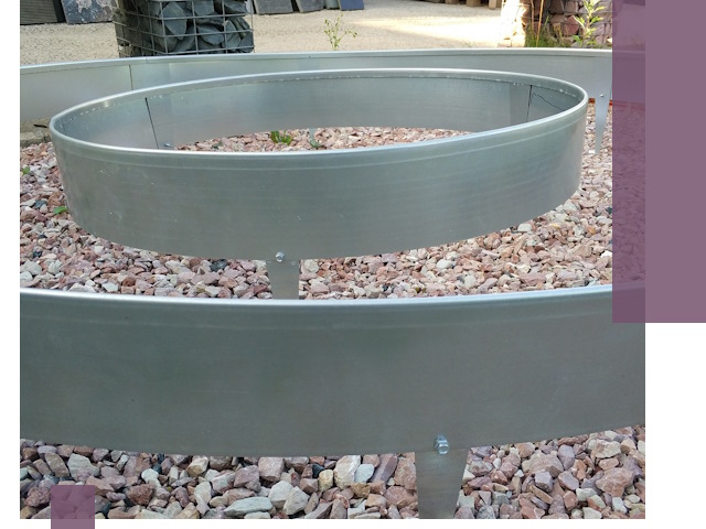 Нержавеющие бордюры под ключ в Устях-Лабинске — изготовление и монтаж