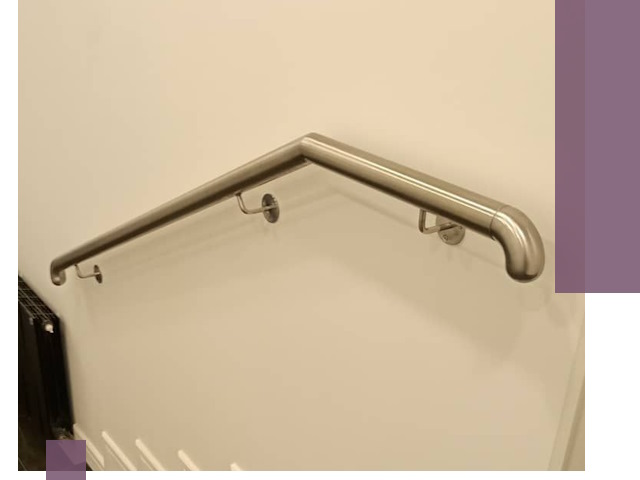 Изготовление пристенных поручней в Устях-Лабинске под ключ за сроки